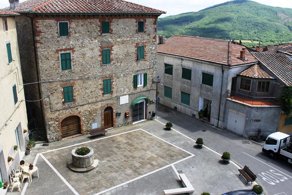 Hotel Casa Nina Chiusdino Exterior foto